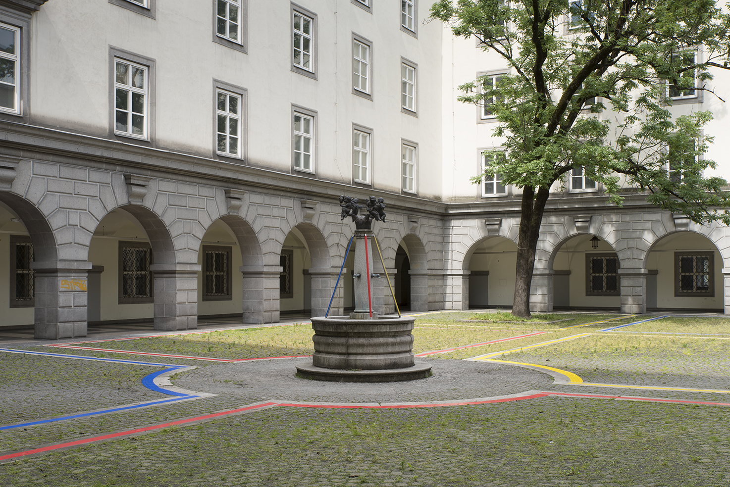 Eveline Handlbauer | Klasse für Bildhauerei und transmedialer Raum